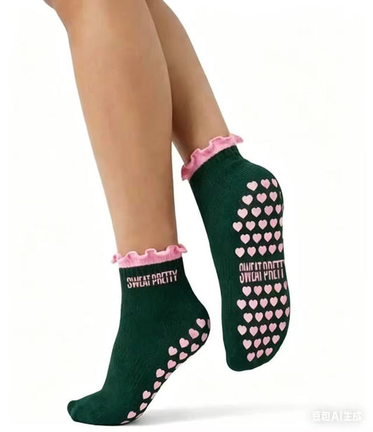 SWEAT PRETTY™ Pretty Girl Grip Socks