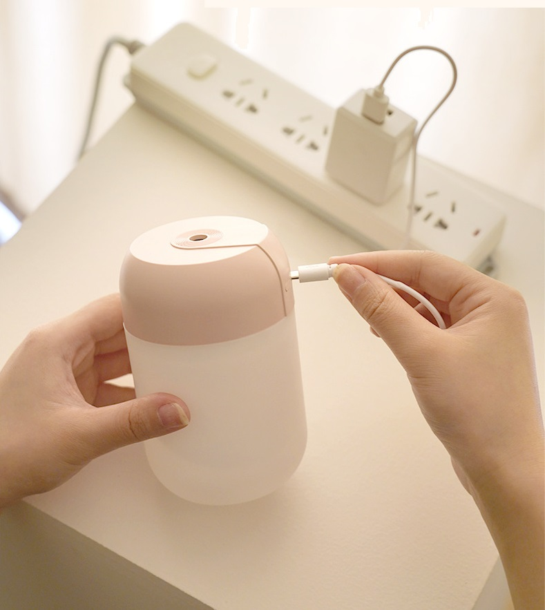 Mini Portable Ultrasonic Humidifier & Aroma Diffuser